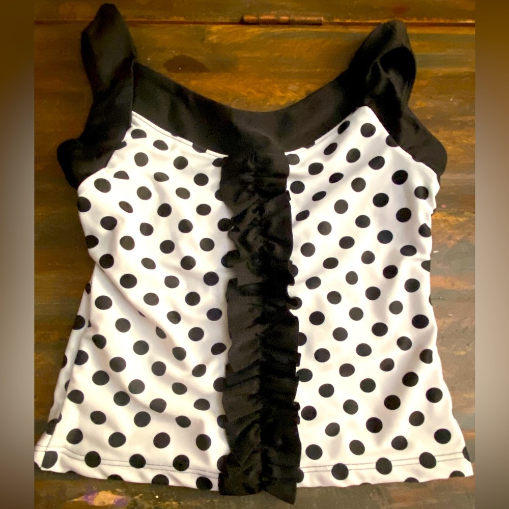 Kids swim suit top size 6